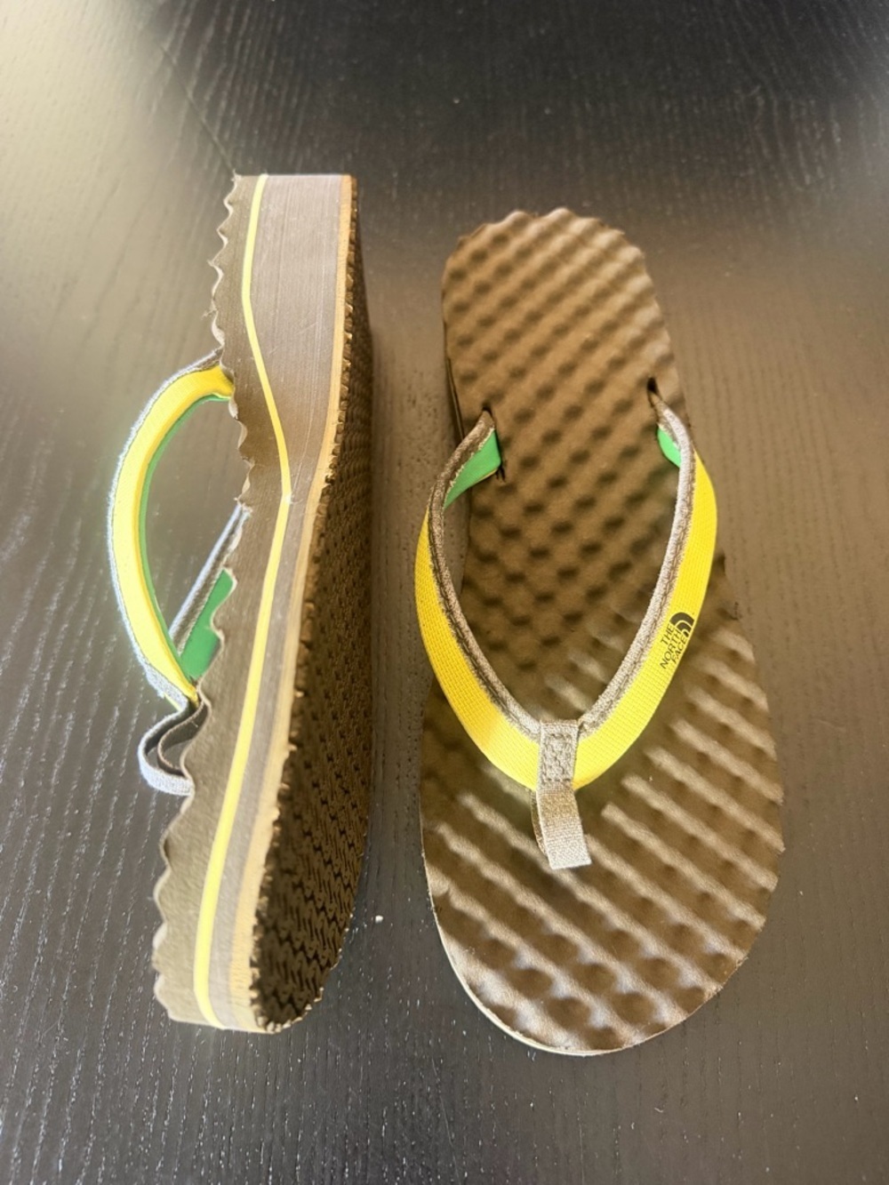 The North Face wedged yellow Strap Textured Foam Sandal size 10 - Picture 10 of 14